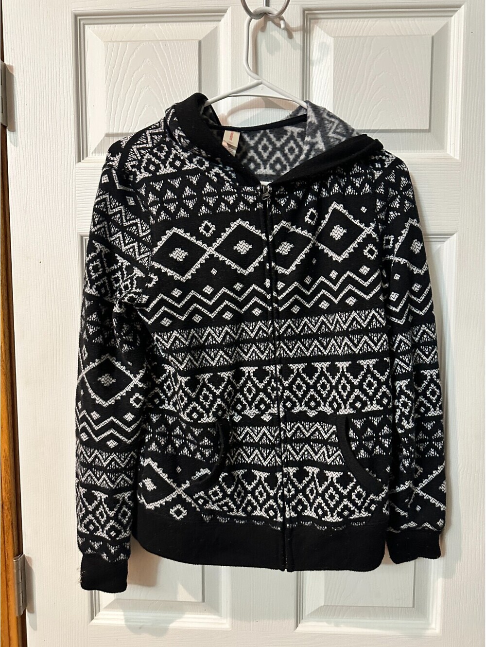No Boundaries 7-9 zip hoodie